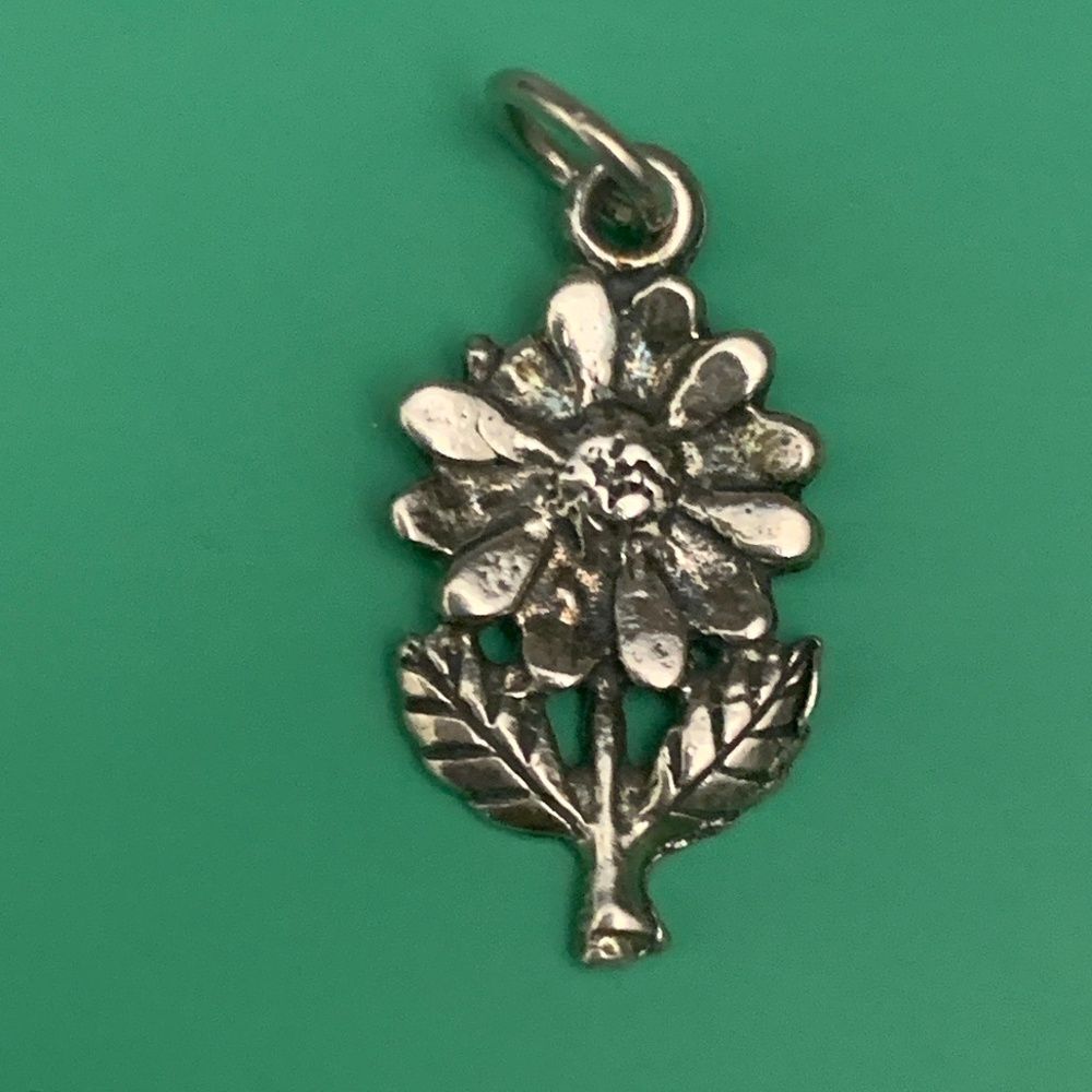 .925 Daisy on Stem Sterling Silver Jewelry Charm #garden #flower